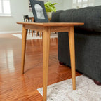 Table d'appoint rectangulaire de style Mid-Century en Noyer / Noir / Noyer, 1 personne, 63,5 cm × 37,5 cm × 61 cm