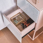 Table de chevet avec double tiroir en marbre de verre trempé pour chambre à coucher et salon